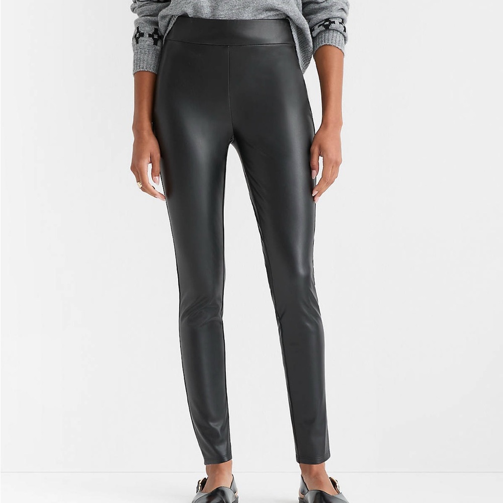 LOFT Faux Leather Leggings Size L